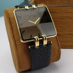 Stylish Leather Strap Watch