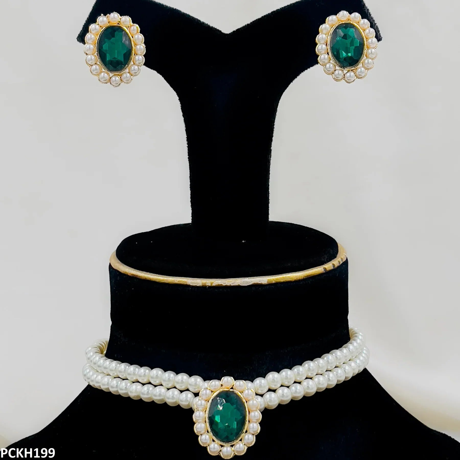 Pearl Oval Choker Set - My Store