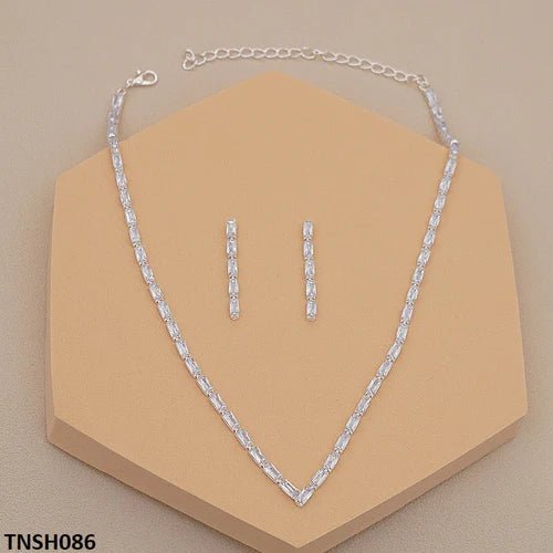 V - Baguette Necklace Set - My Store